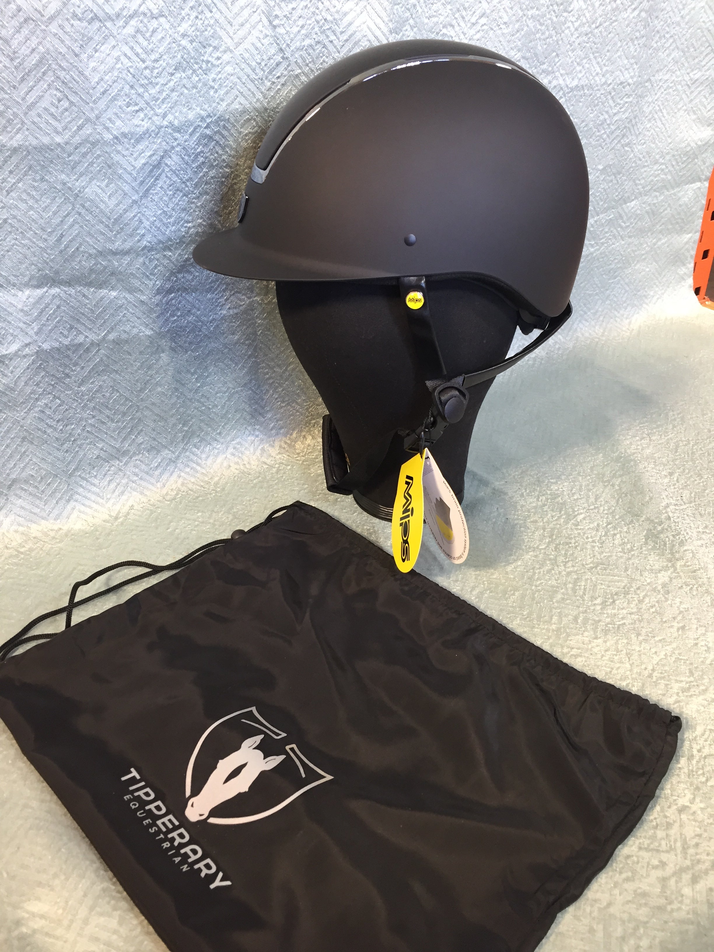Tipperary Windsor with MIPS Traditional Brim Helmet Medium Matte Black + Chrome (7602346623214)